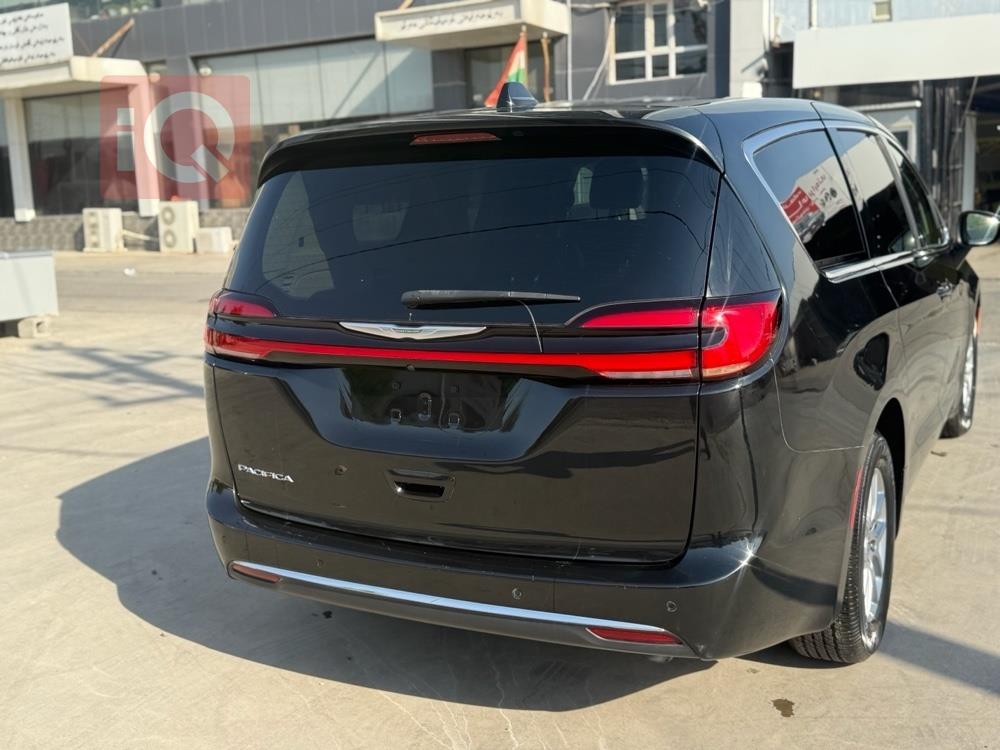 Chrysler Pacifica